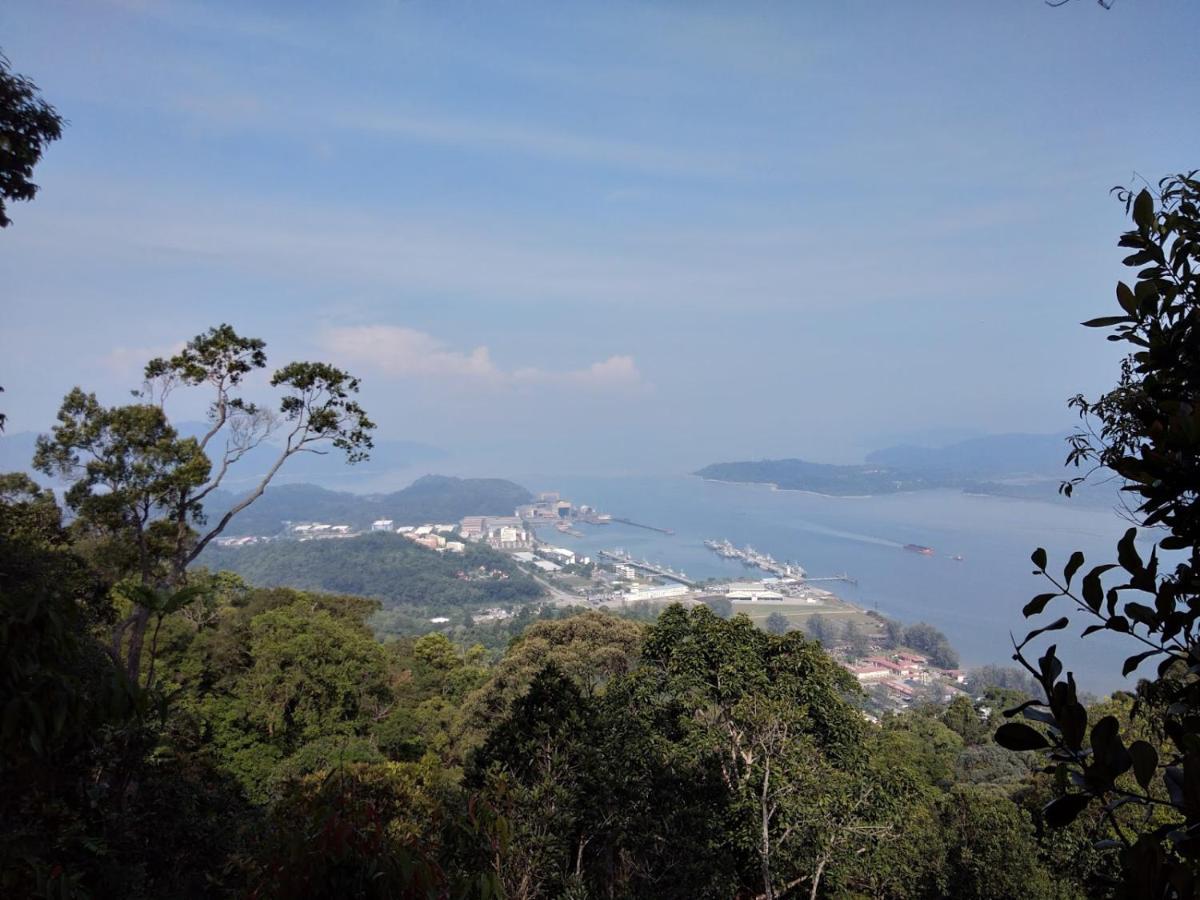 Hotel World Kids Fantasy Lumut Exteriér fotografie